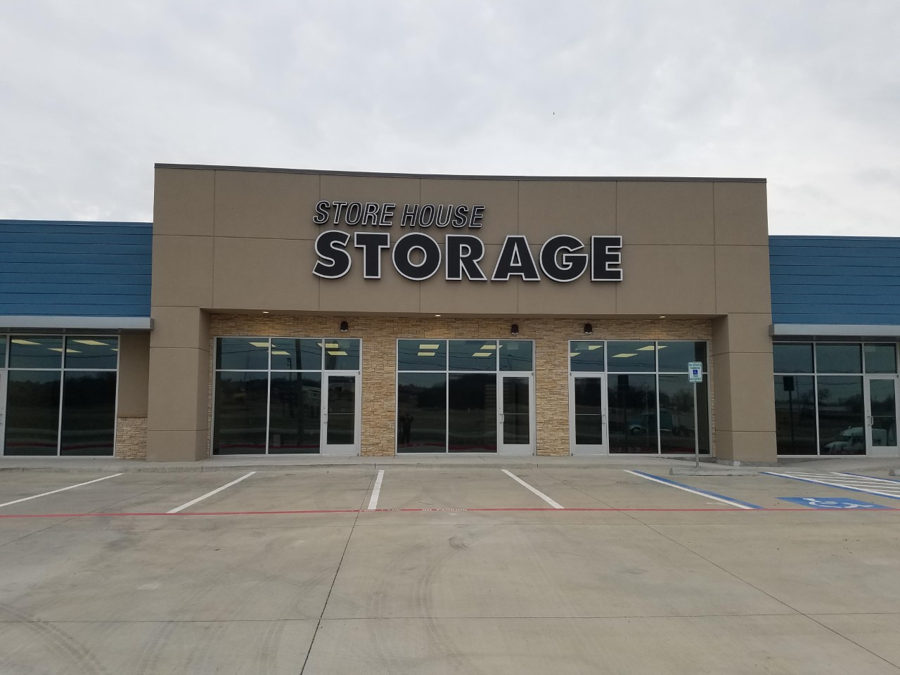 Store House Storage Of Weatherford, Texas